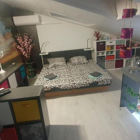 Joli Et Spacieux Studio Avec Garage Au Bord De Mer Fréjus 外观 照片